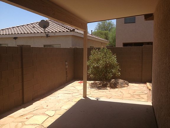3rd image of 1100 S Bogle Ct