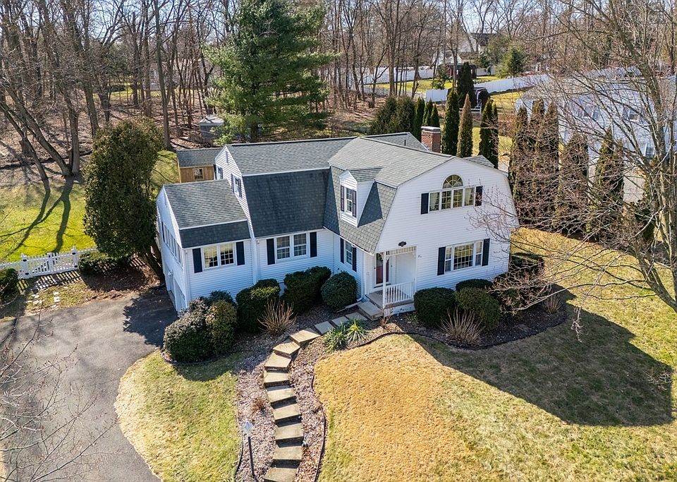 489 Gooseberry Rd, West Springfield, MA 01089 Zillow