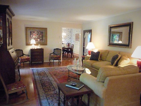 3rd image of 19514 Oakwood Dr