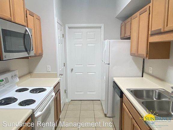 3rd image of 2136 Whispering Pines Blvd Unit 3