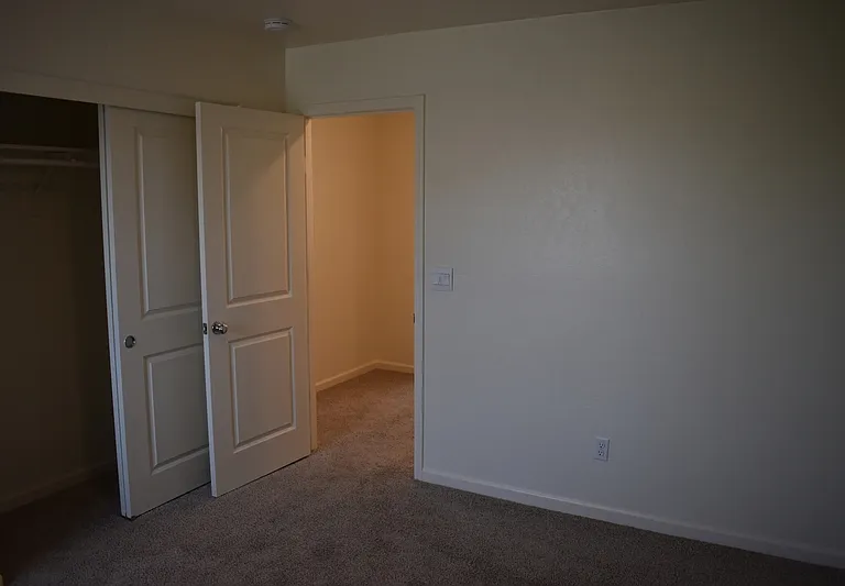 698 Jessie Dr — Photo 35
