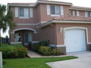 16502 SW 68th Ter, Miami, FL 33193