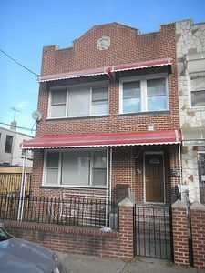 61 E 42nd St, Brooklyn, NY, 11203