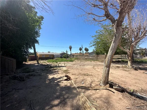 616 E Gordon Dr, Mohave Valley, AZ 86440