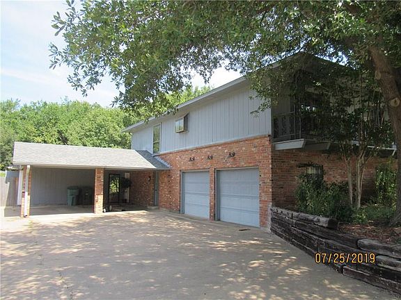 4th image of 1625 Crescent Dr