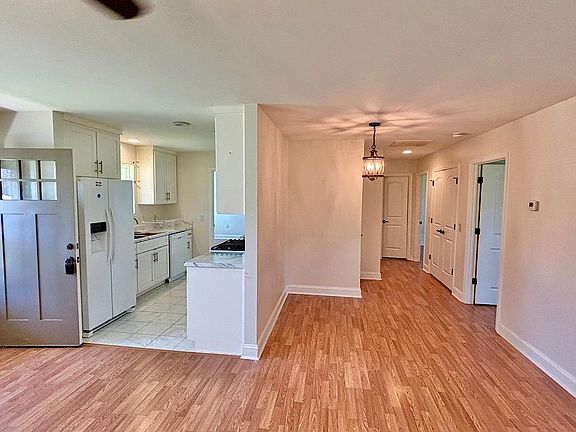 4th image of 308 Whaley Ave NE