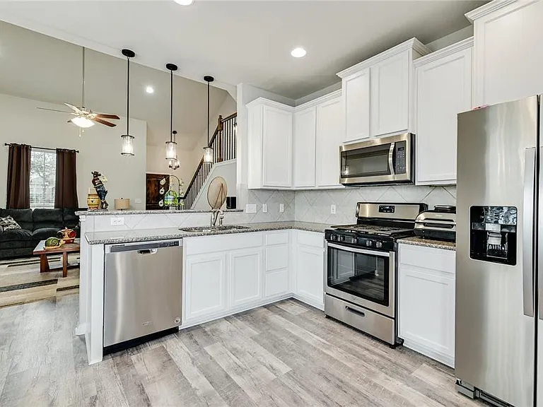400 Lewisville Ln — Photo 10