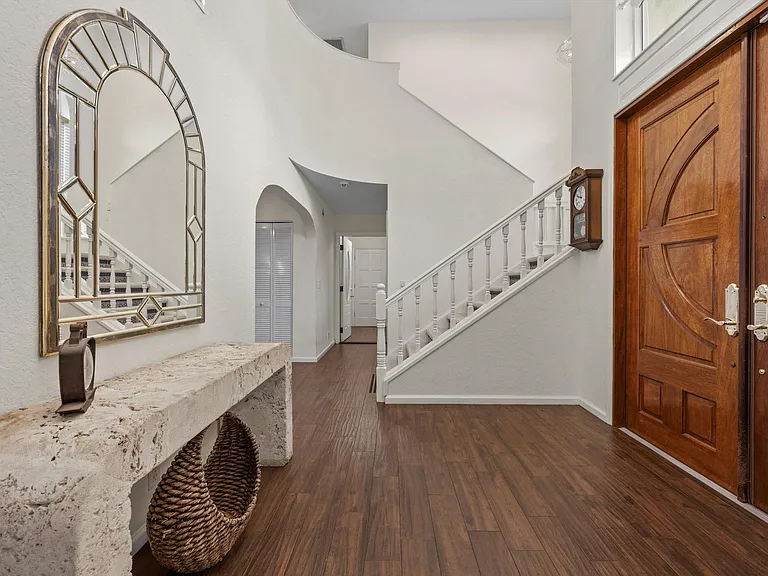 92 Squire Dr — Photo 11