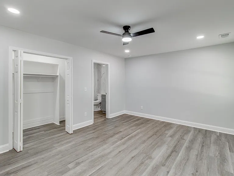 2327 Willow St — Photo 18