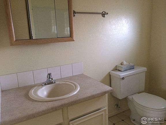 3rd image of 405 Loma Linda Dr