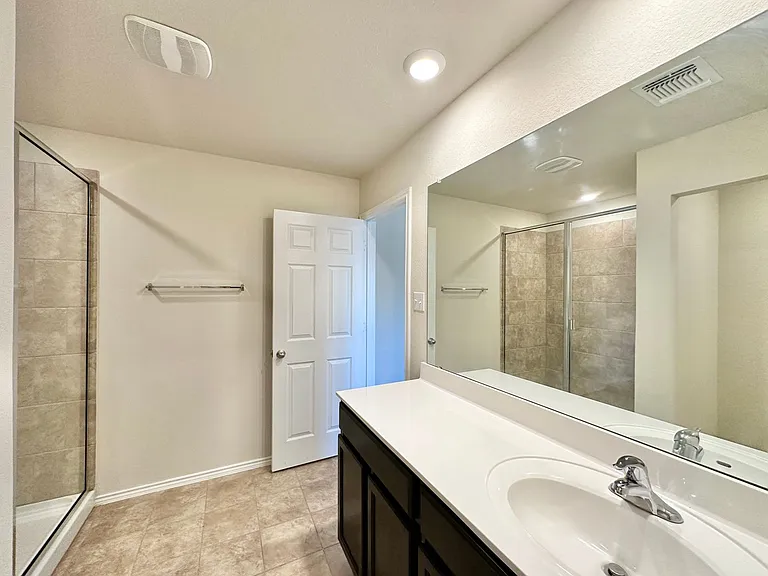 5911 Harriet Tubman Ave — Photo 16