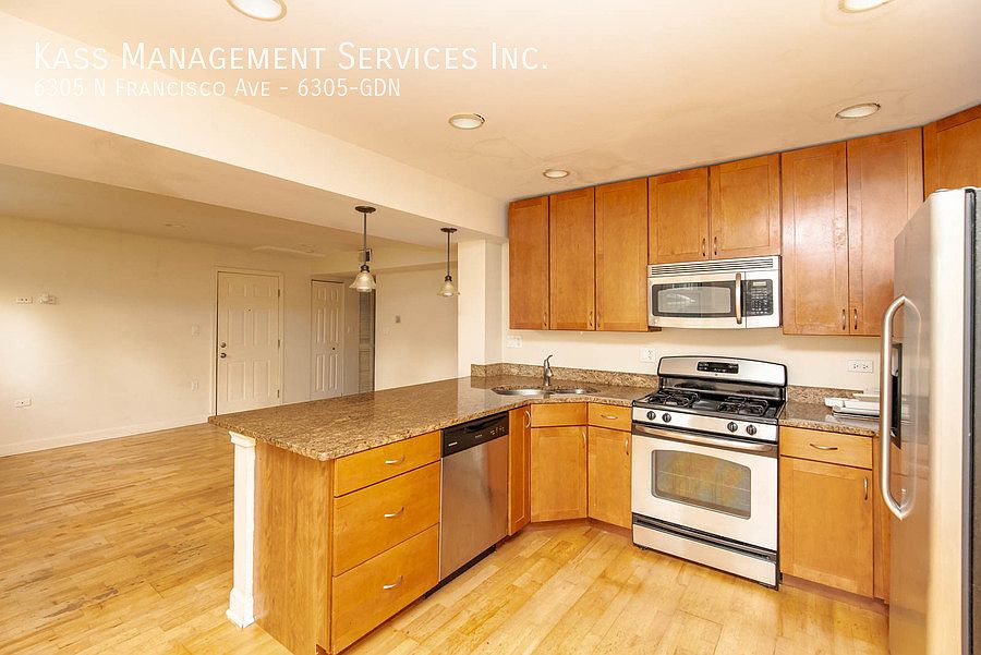 1st image of 6305 N Francisco Ave #6305