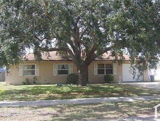 2nd image of 980 Yellowbird Ave