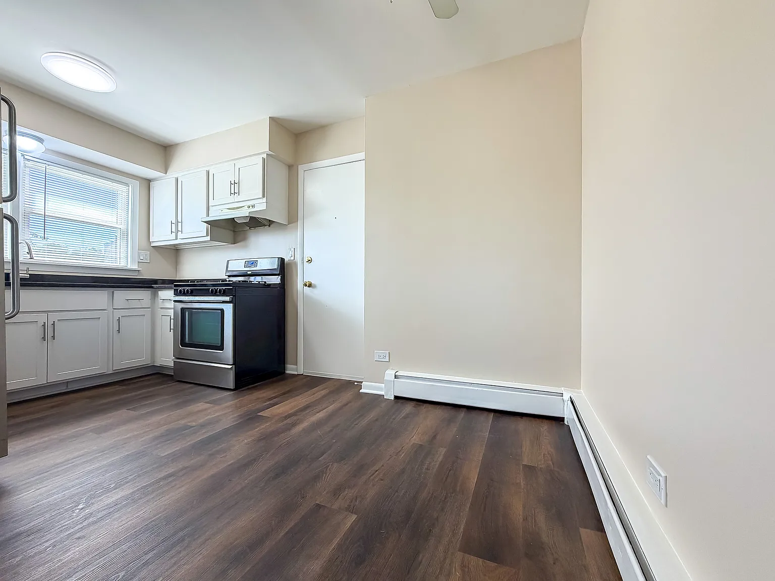 1 bed, 590 sqft, $1,575 — Photo 3