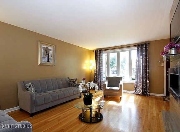 2nd image of 4110 Stillwell Pl