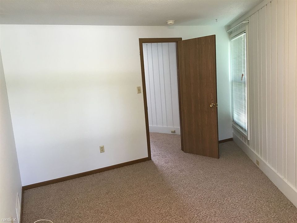 Bedroom 2 pic 2