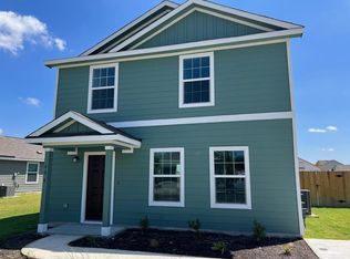 404 Halfmoon Dr, Lockhart, TX 78644