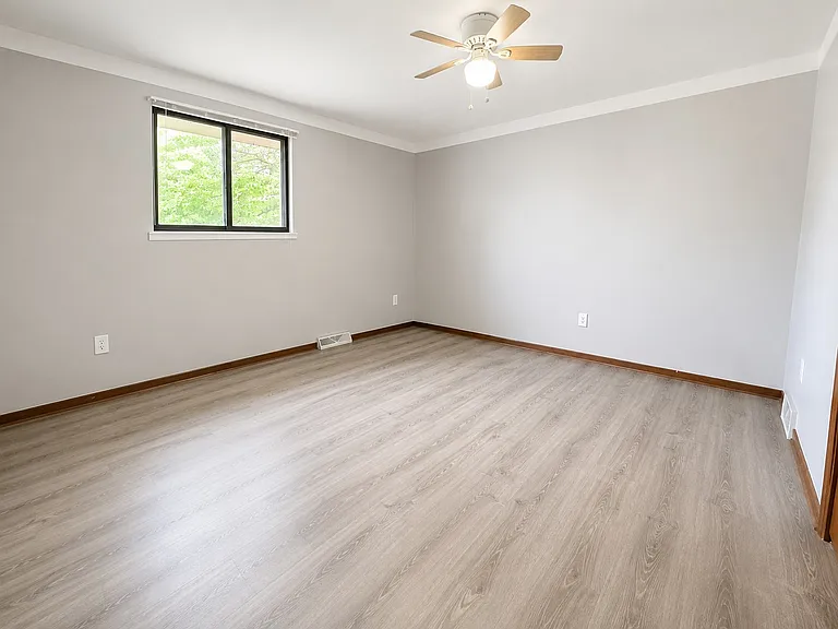 27085 Campau Ln — Photo 6