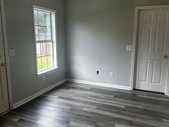 4th image of 1426 Pinethicket Dr