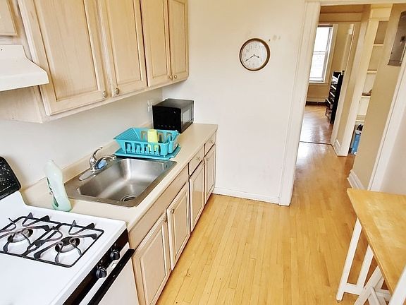 5th image of 30-29 48th St #2AA