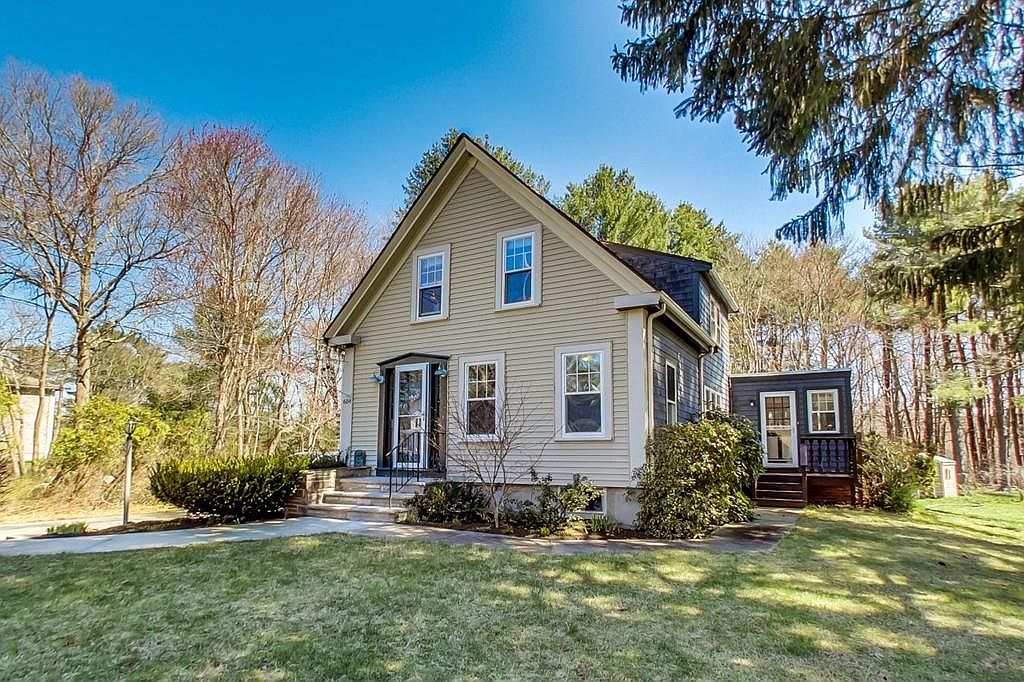 654 Pond St, Weymouth, MA 02190 Zillow