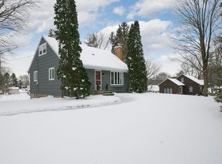 115 Pleasant View Rd, Chanhassen, MN 55317