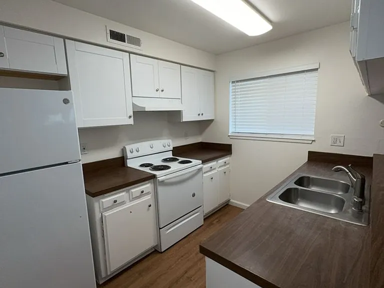615 Rancheria Dr — Photo 11