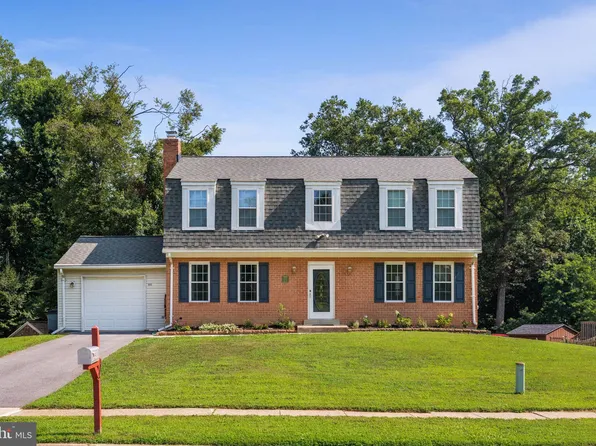 900 Cascade Dr, Fort Washington, MD 20744