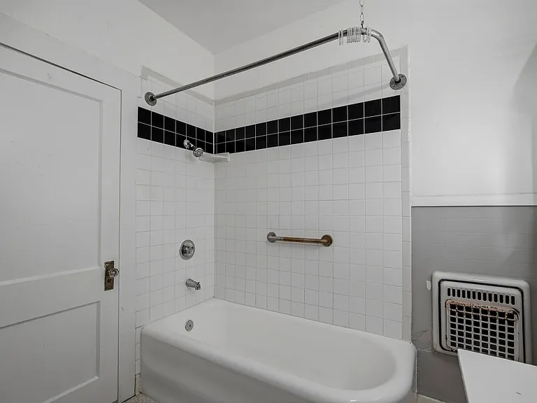 1044 W Mistletoe Ave #4 — Photo 26