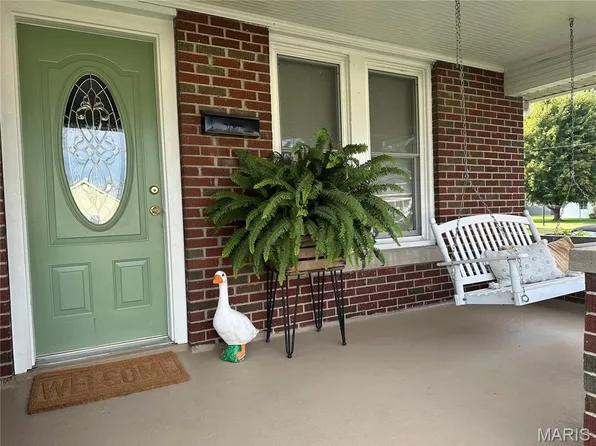 907 N Sparta St, Steeleville, IL 62288