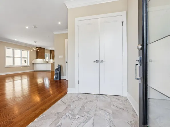 211 Warwick Ave #1, Fort Lee, NJ 07024