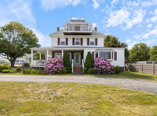 511 Webhannet Dr, Wells, ME 04090