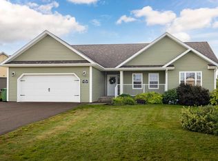 19 Kehough Ct, Cornwall, PE C0A1H5