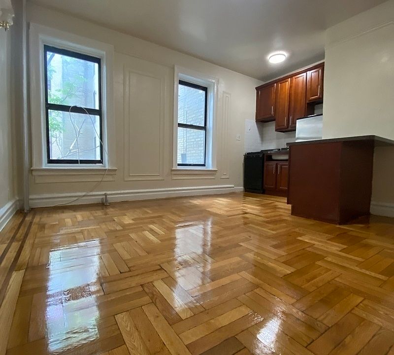 1st image of 2111 Beekman Pl APT 4J
