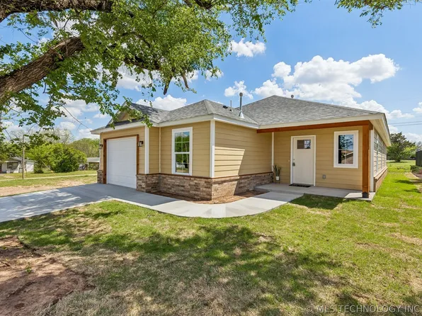 107 W Vine St, Cushing, OK 74023