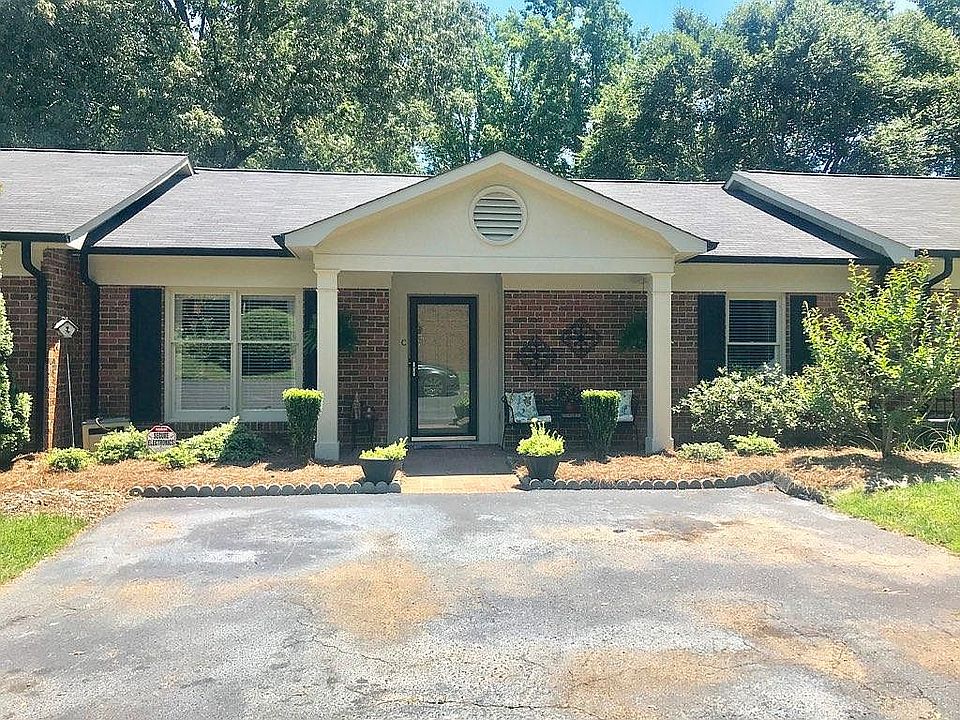 2nd image of 1201 Northgate Dr APT C