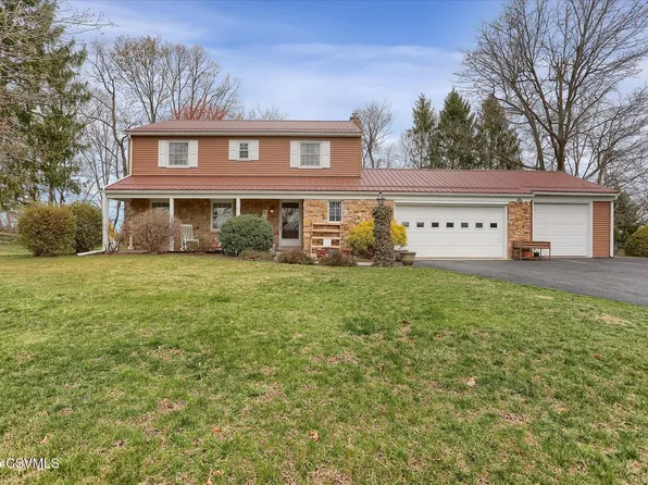 1035 Skyview Dr, Milton, PA 17847