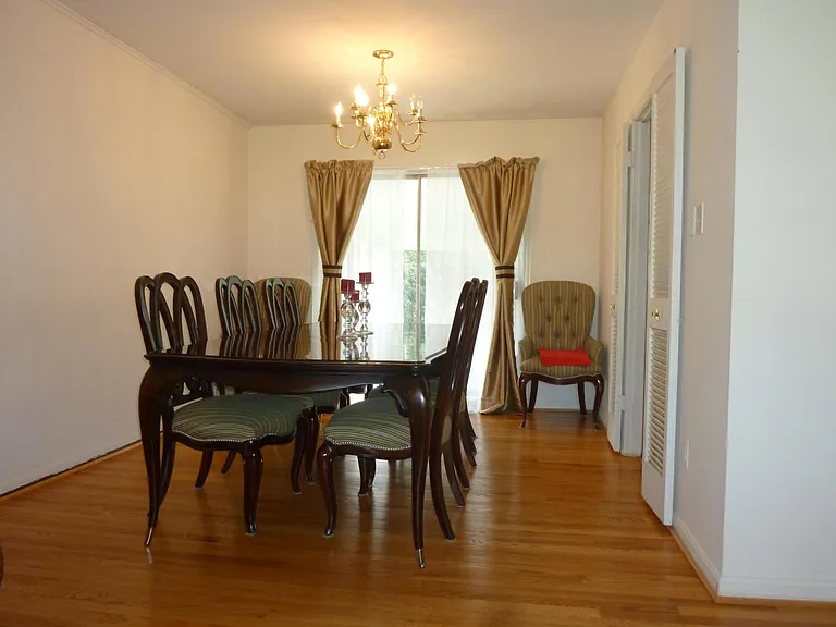 9914 Brixton Ln — Photo 3