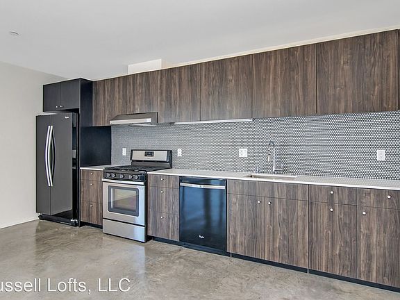 5th image of 2870 4th Ave #8707011