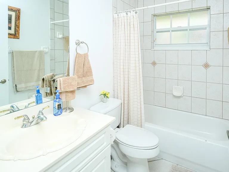 1814 Wisteria St — Photo 25