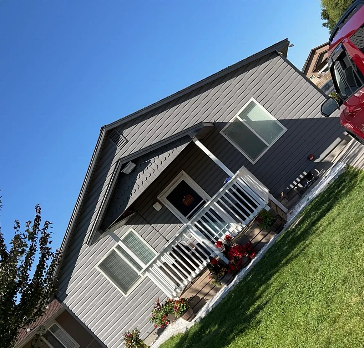 3 bed, 1200 sqft, $1,700 — Photo 1