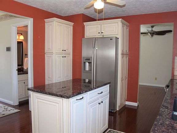 4th image of 4881 Elkwood Dr