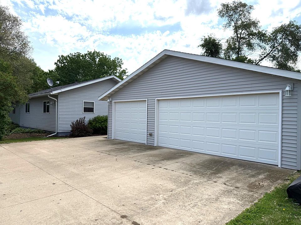 23355 Highway 23 NE, Hawick, MN 56273 | Zillow