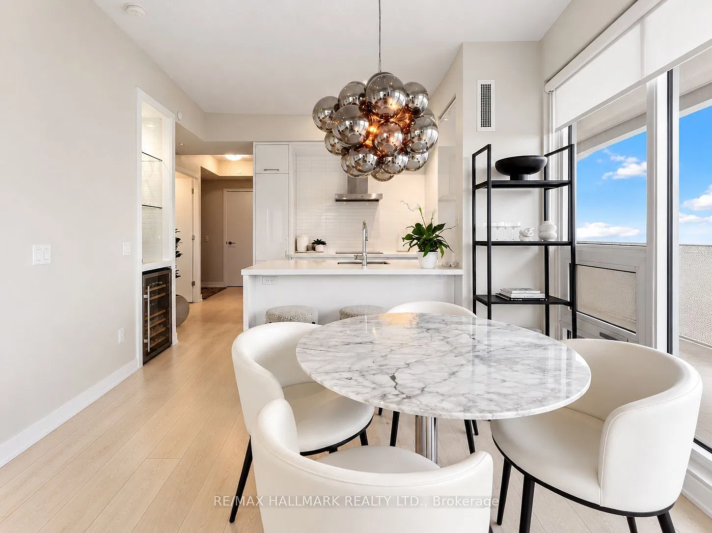 2 bed, $3,200 — Photo 4