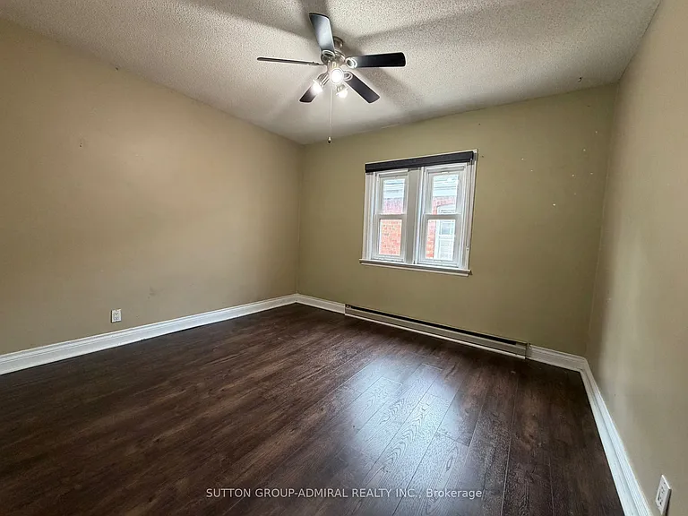 1188 Avenue Rd #4 — Photo 4
