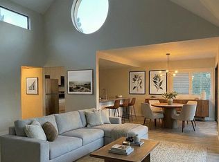 345 N Melrose Dr Unit F, Vista, CA 92083