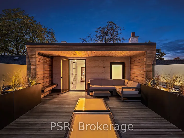 53 Palmerston Ave — Photo 42