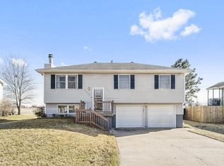 21905 W 179th St, Olathe, KS 66062