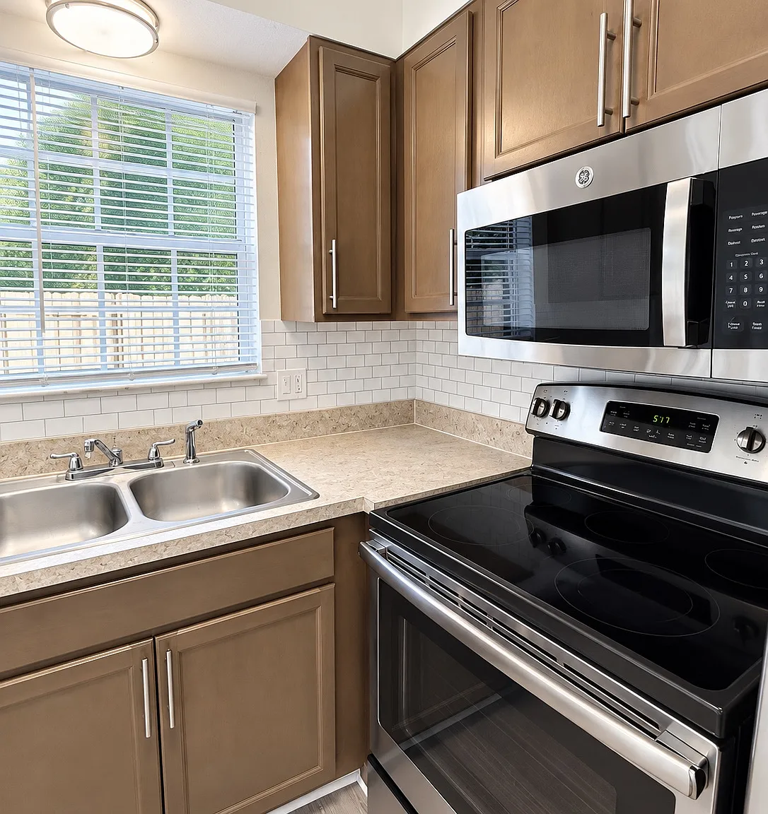 130 Georgia Ave — Photo 2