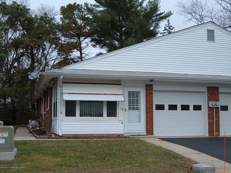 1st image of 115A Fairway Ln